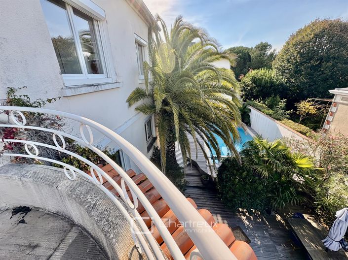 Image No.12-7 Bed House for sale