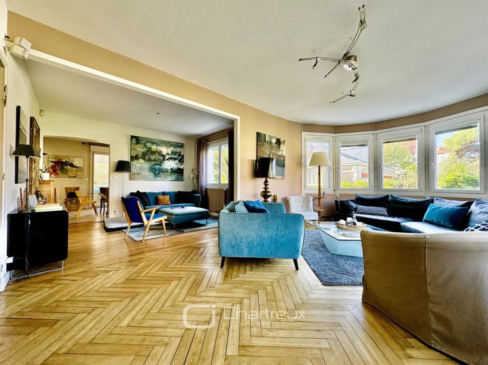 Image No.3-7 Bed House for sale