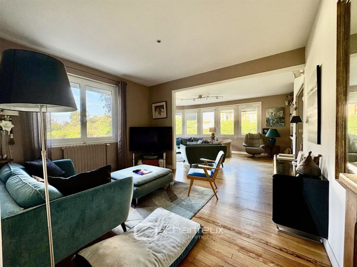 Image No.5-7 Bed House for sale