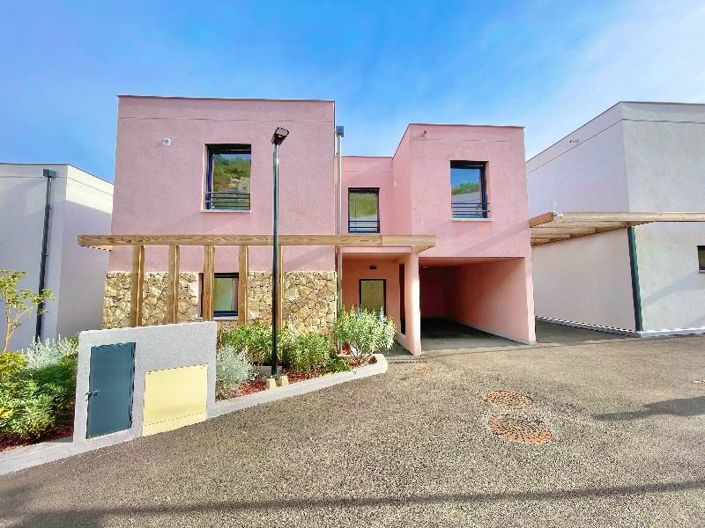 Image No.2-3 Bed House for sale