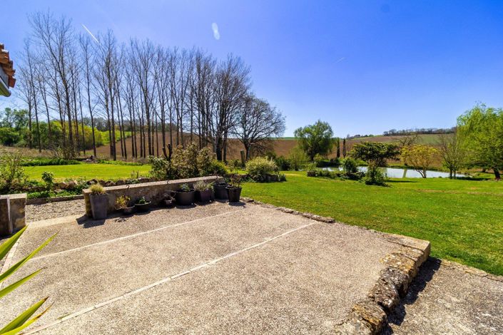 Image No.15-5 Bed Property for sale