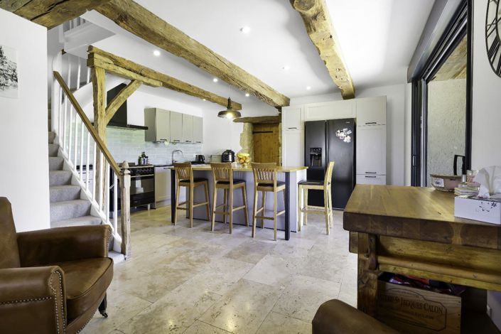 Image No.8-5 Bed Property for sale