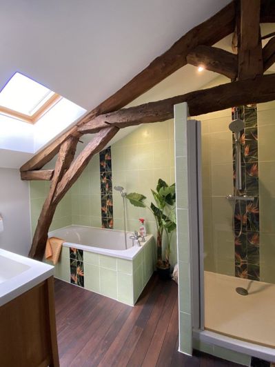 Image No.18-7 Bed House for sale