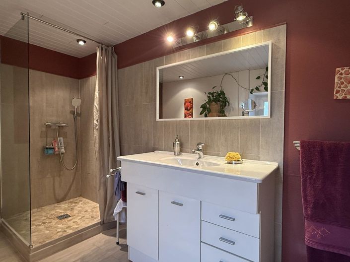 Image No.14-4 Bed House for sale