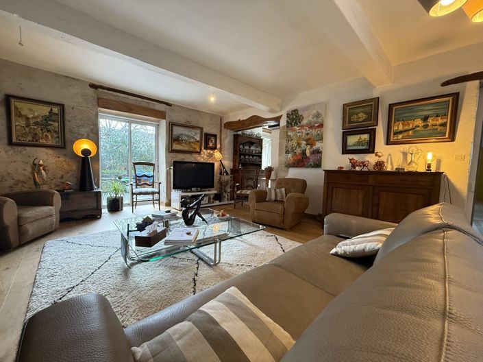 Image No.3-4 Bed House for sale