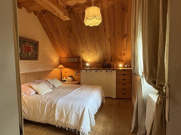 Image No.9-4 Bed House for sale