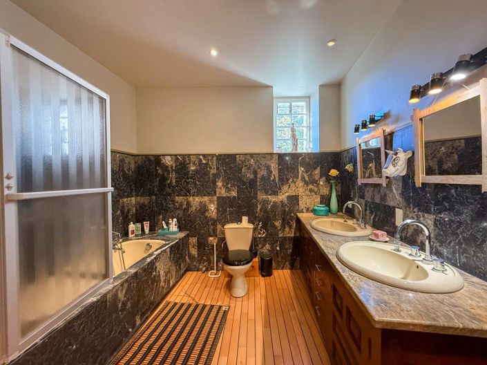 Image No.13-Propriété de 4 chambres à vendre à Collongues