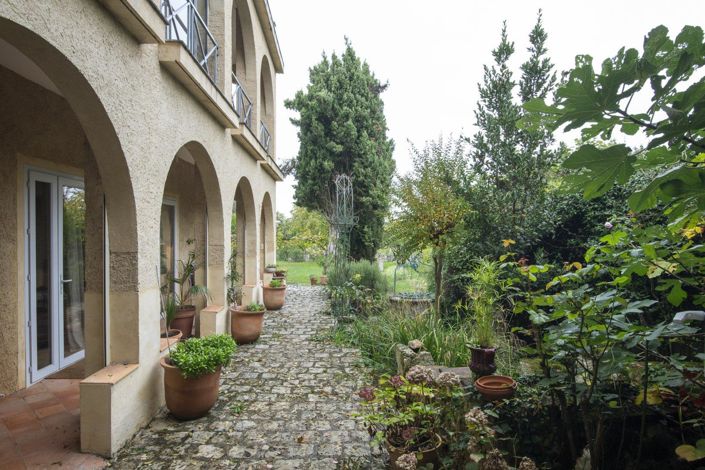 Image No.3-4 Bed House for sale