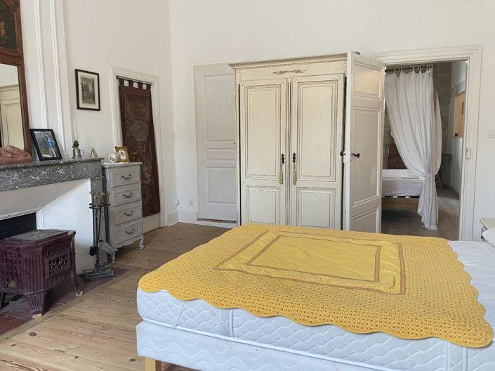 Image No.18-2 Bed Property for sale