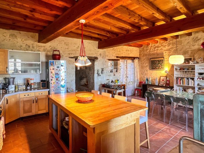 Image No.7-3 Bed House for sale