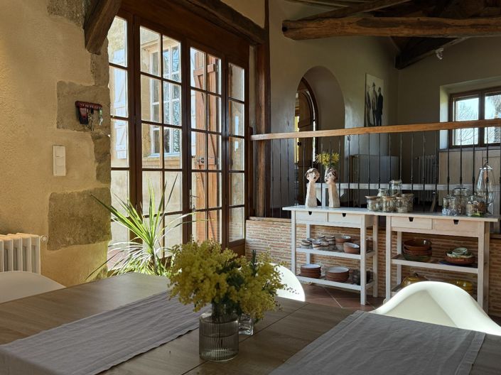 Image No.5-6 Bed Property for sale