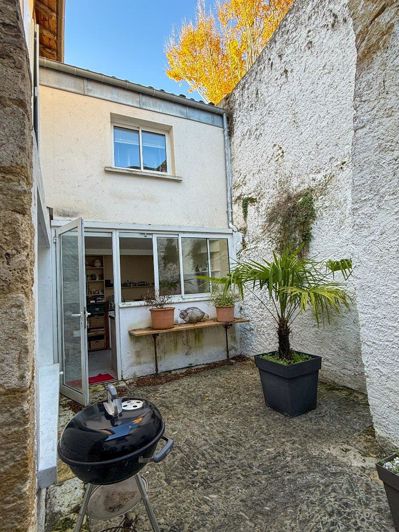 Image No.18-2 Bed House for sale