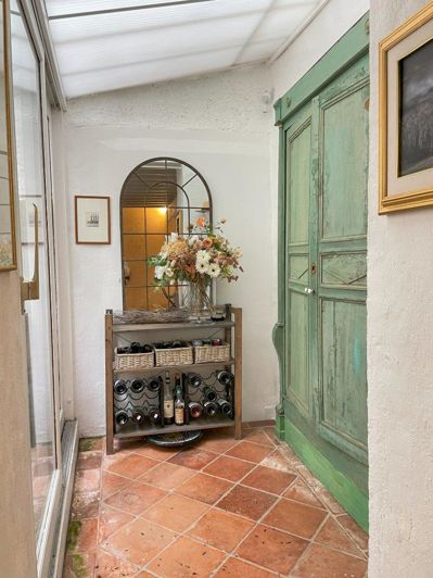 Image No.5-2 Bed House for sale