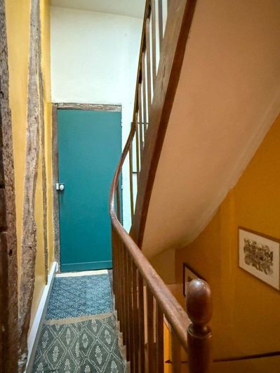 Image No.6-2 Bed House for sale