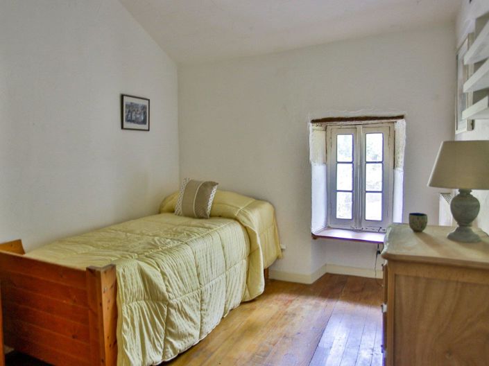 Image No.20-3 Bed House for sale