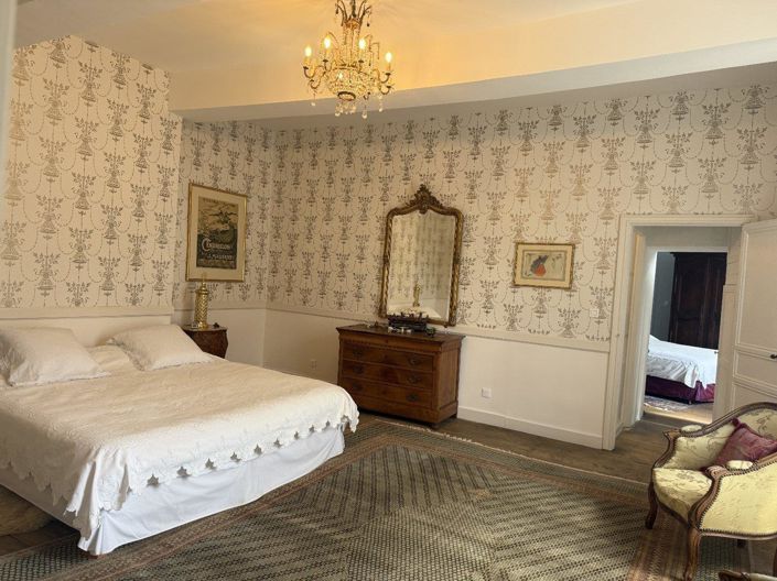 Image No.18-4 Bed House for sale