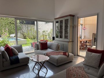 1 - Toulouse, Property