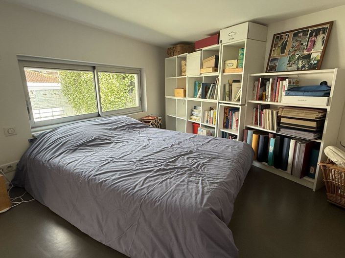 Image No.15-3 Bed Property for sale