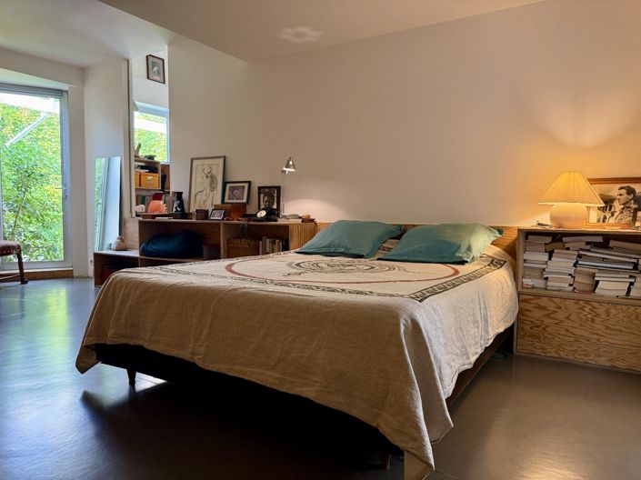 Image No.16-3 Bed Property for sale