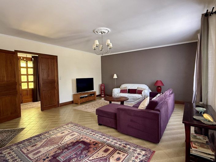 Image No.7-House for sale