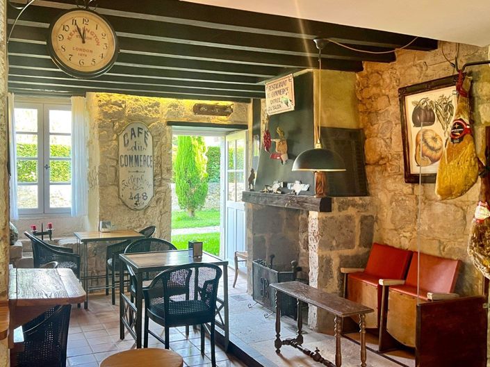 Image No.10-13 Bed Property for sale