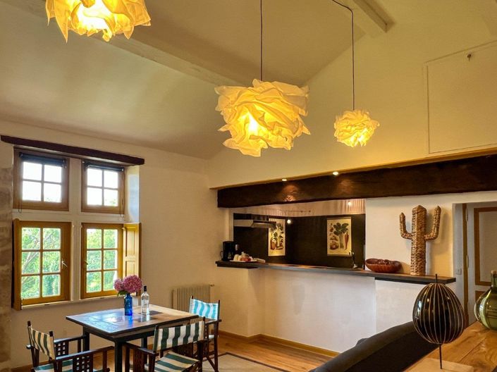 Image No.20-13 Bed Property for sale