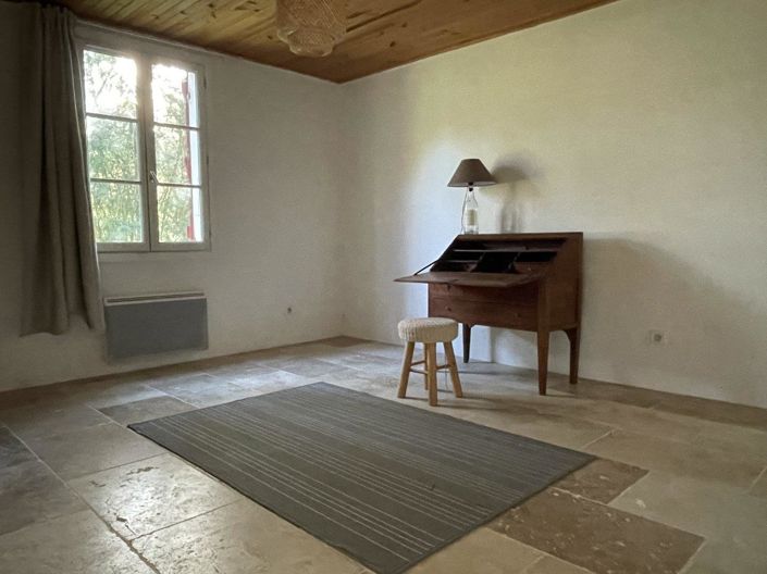 Image No.11-6 Bed House for sale