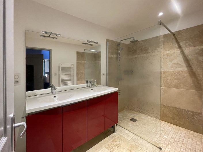 Image No.12-6 Bed House for sale