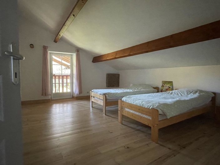 Image No.16-6 Bed House for sale