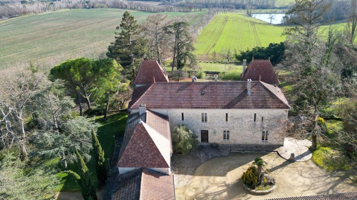 Image No.3-6 Bed Property for sale