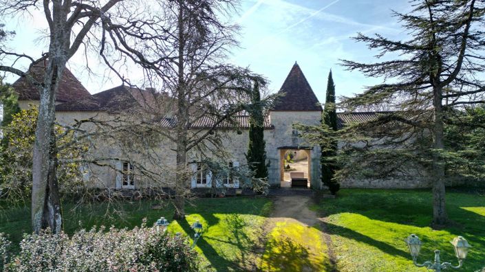 Image No.4-6 Bed Property for sale
