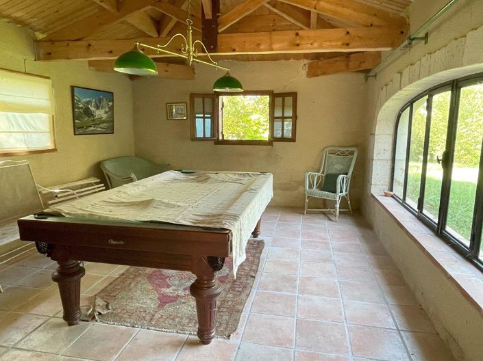 Image No.17-7 Bed House for sale