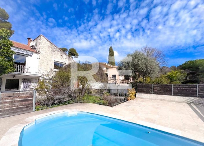 Image No.2-5 Bed House for sale