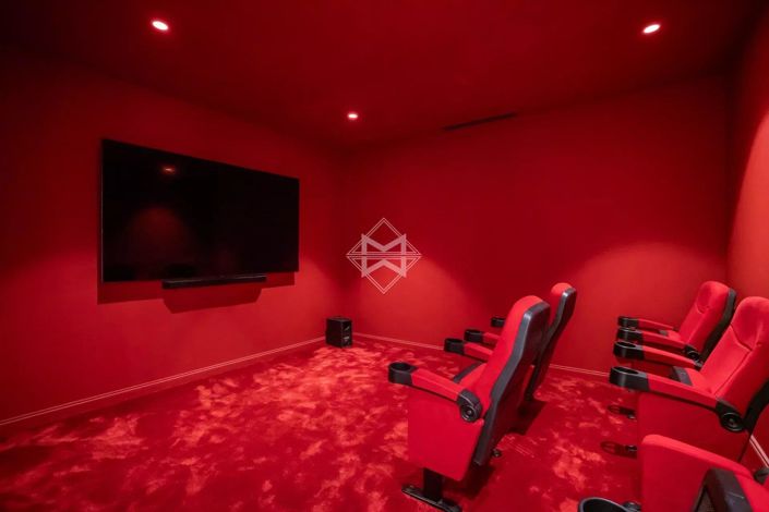 Image No.11-5 Bed House for sale