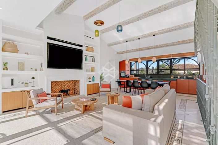 Image No.5-5 Bed House for sale