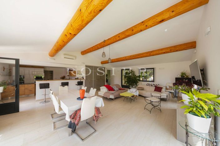 Image No.6-Maison de 5 chambres à vendre à Gordes