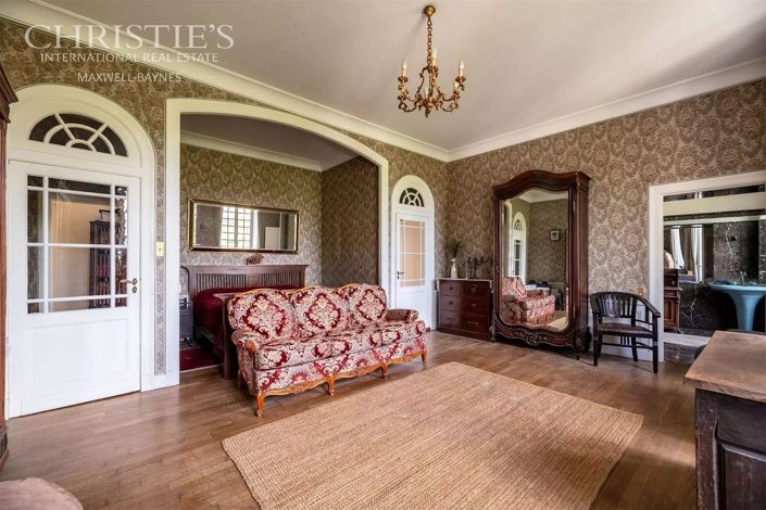 Image No.17-14 Bed House for sale