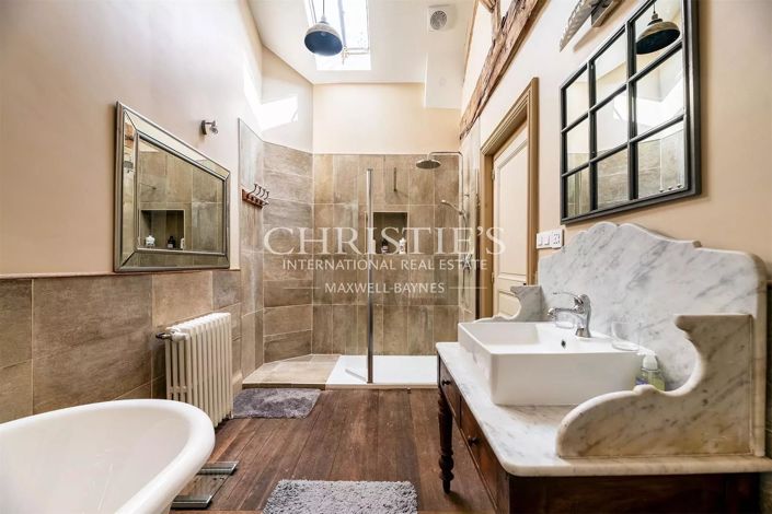 Image No.31-14 Bed House for sale