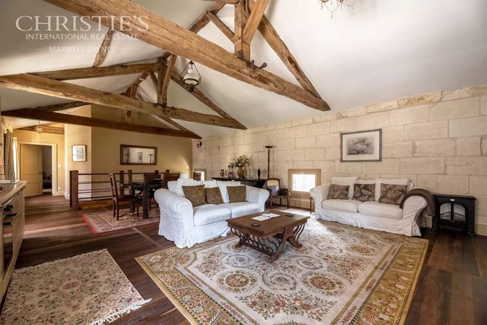 Image No.35-14 Bed House for sale