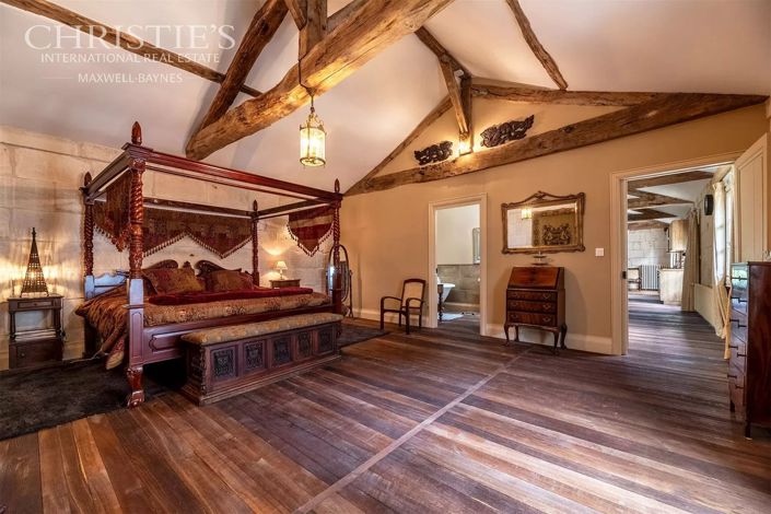Image No.41-14 Bed House for sale
