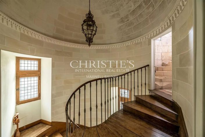 Image No.50-14 Bed House for sale