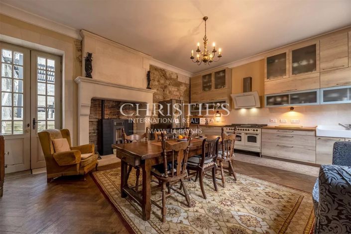 Image No.55-14 Bed House for sale