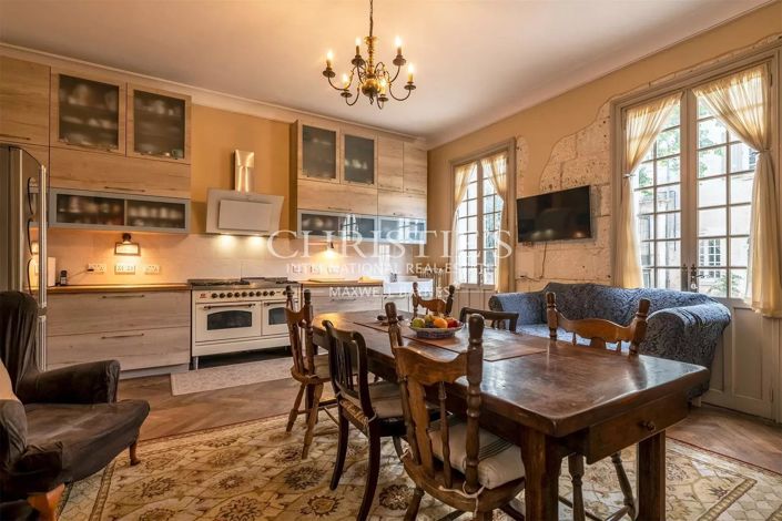 Image No.56-14 Bed House for sale