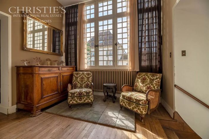 Image No.8-14 Bed House for sale