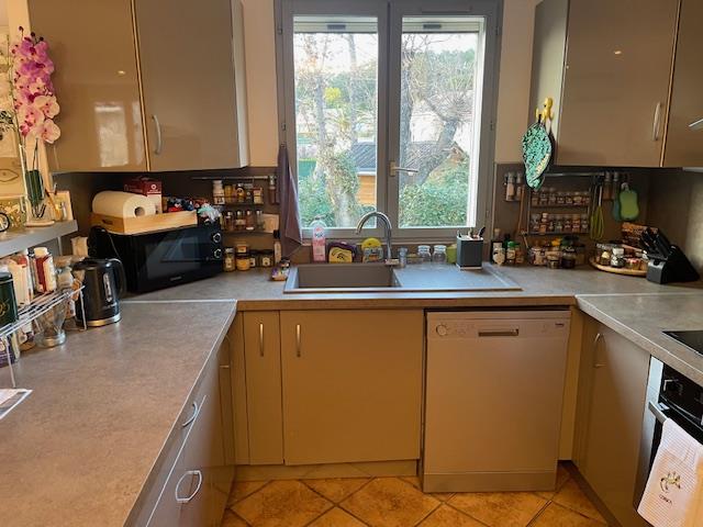 Image No.5-3 Bed House for sale