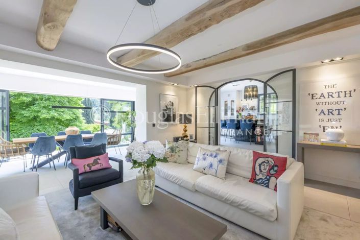 Image No.12-5 Bed House for sale