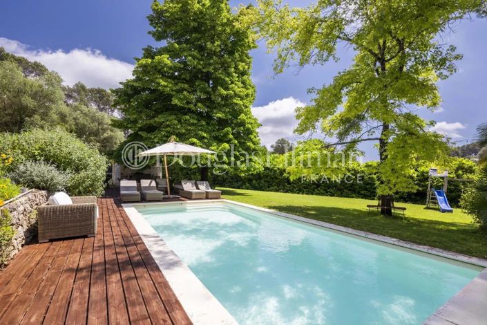 Image No.3-5 Bed House for sale