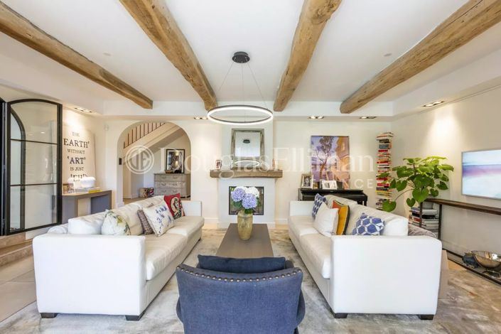 Image No.9-5 Bed House for sale