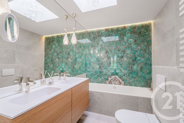 Image No.18-2 Bed Apartment for sale