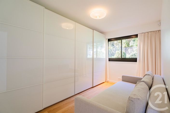 Image No.19-2 Bed Apartment for sale